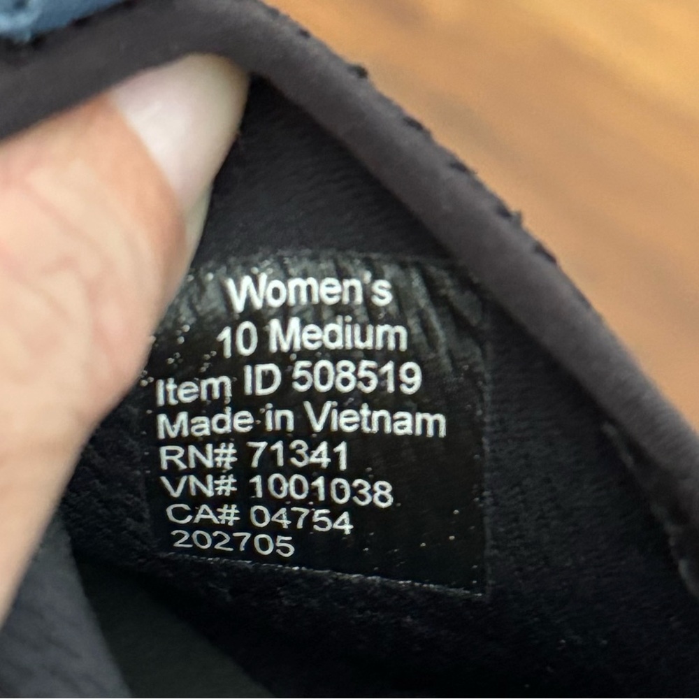 L.L. Bean Gray and Blue Comfortable‎ Outdoor Athletic Shoes Sz10 - Picture 7 of 7